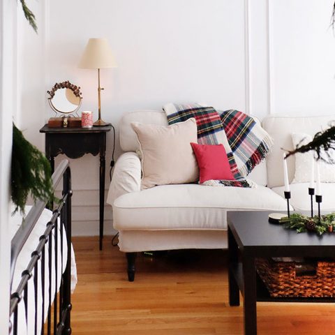 decorated studio apartment for holidays with just 100