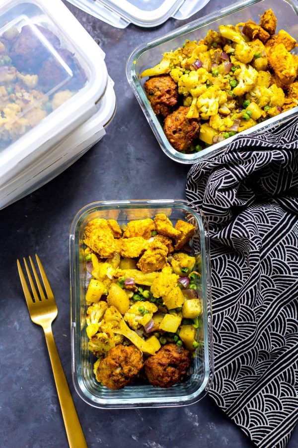 https://media.theeverygirl.com/wp-content/uploads/2019/01/Chicken-Tandoori-Meal-Prep-Bowls-14-e1546994023199.jpg