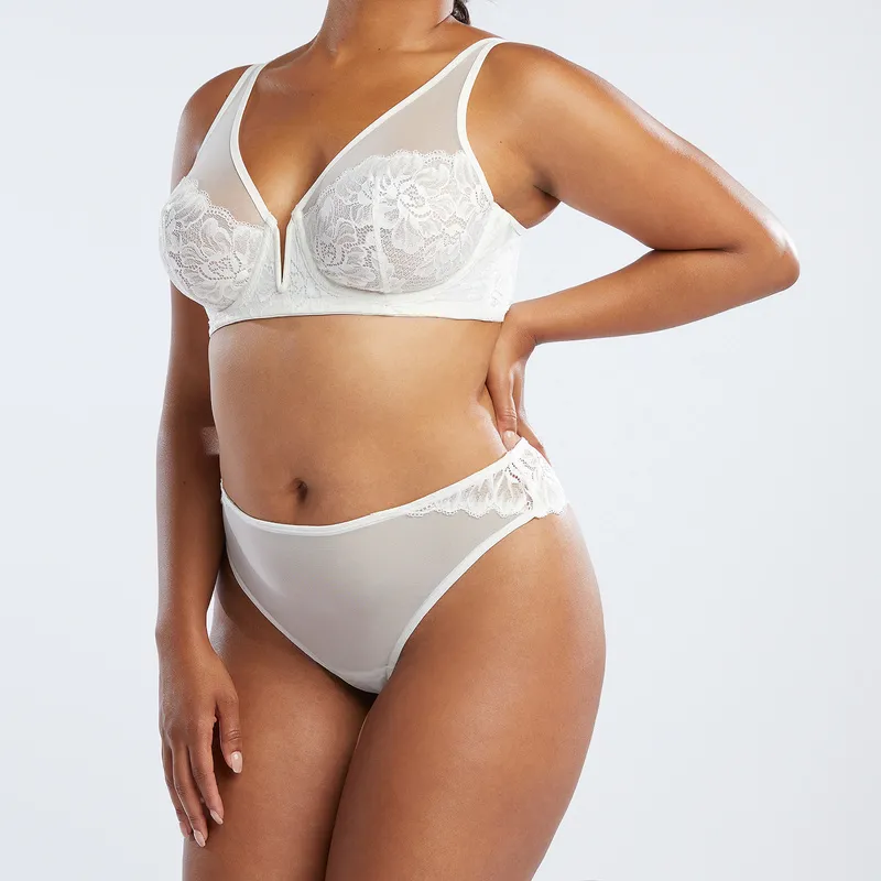 Savage x Fenty Plus Size lace bralette in vanilla