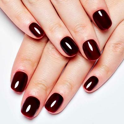 The Best Press-On Nails for When You’re Feeling Lazy AF |The Everygirl