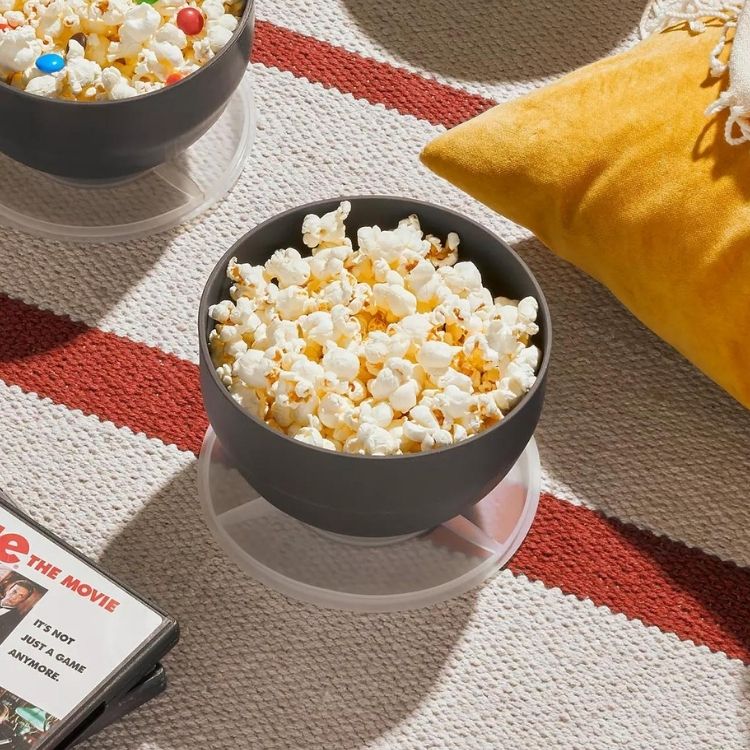 W&P Popper Popcorn Bowl Review: This Microwave Popcorn Popper Bowl Changed  My Snack Game in 2022