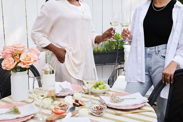 https://media.theeverygirl.com/wp-content/uploads/2023/09/wine-for-dinner-party-720x480.jpg