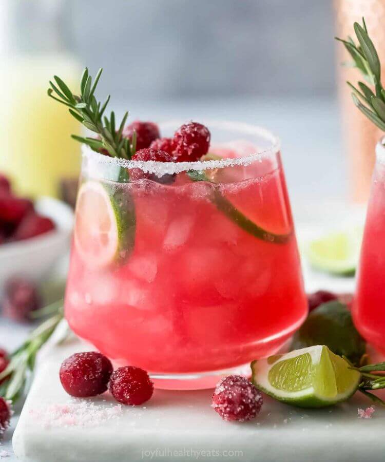 mistletoe margarita holiday cocktail recipe