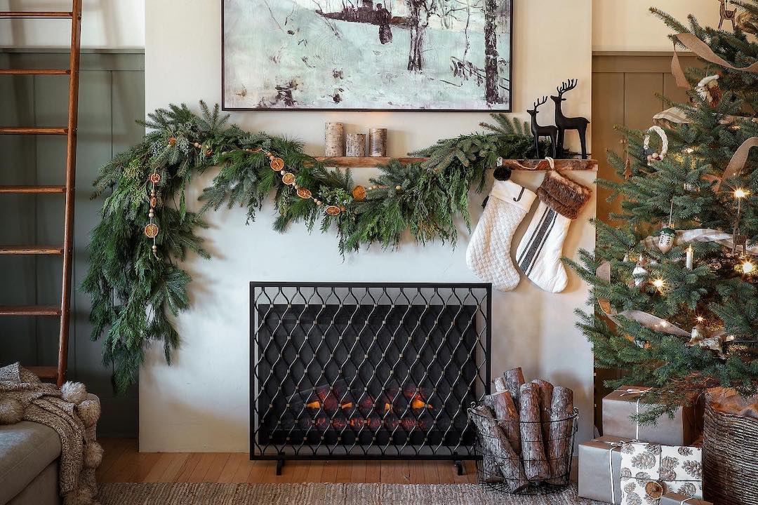 10 Holiday Decorating Hacks You Need to Know