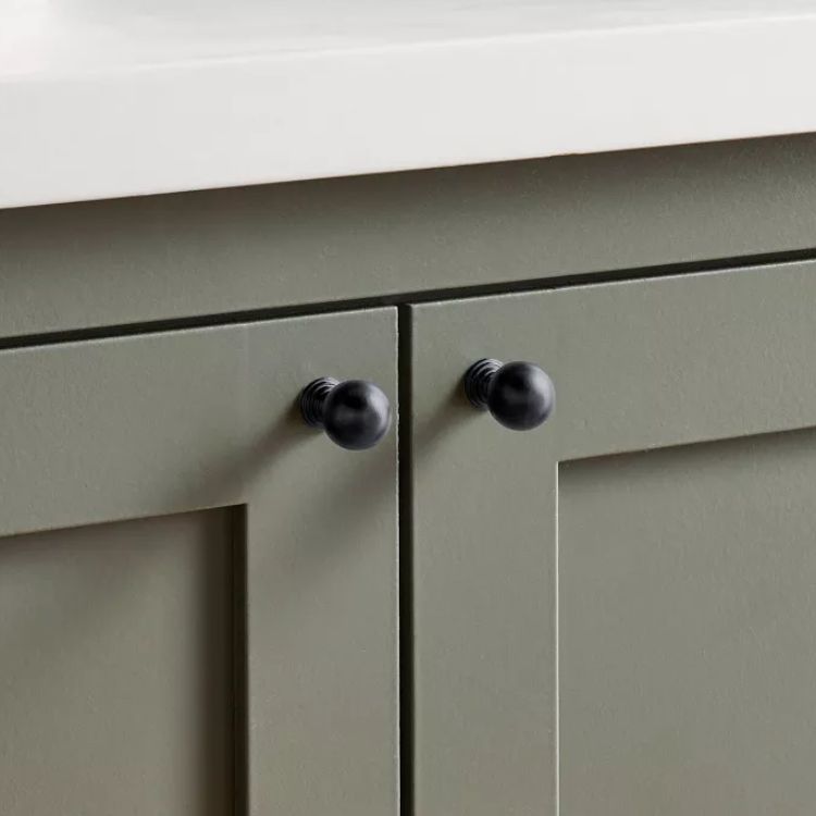 Traditional Cabinet Knobs