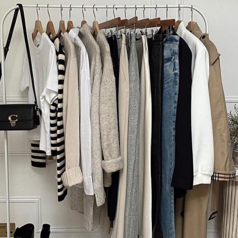 minimalist wardrobe
