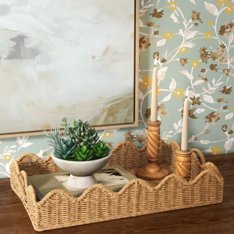 Scalloped Edge Woven Tray