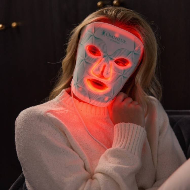 Contour LED Face Mask