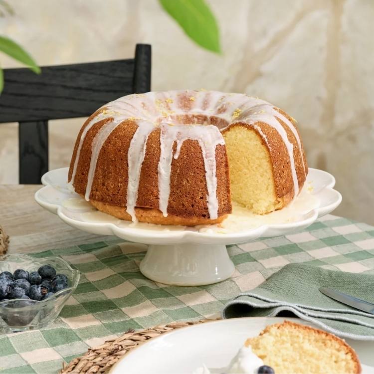 Scalloped Cake Stand