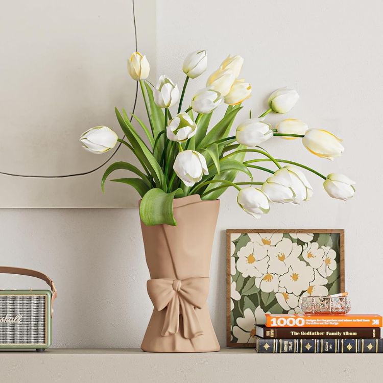 Bow Vase