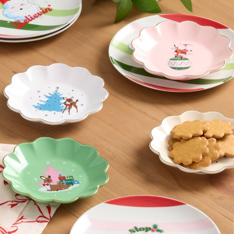 Scalloped Appetizer Plate Set