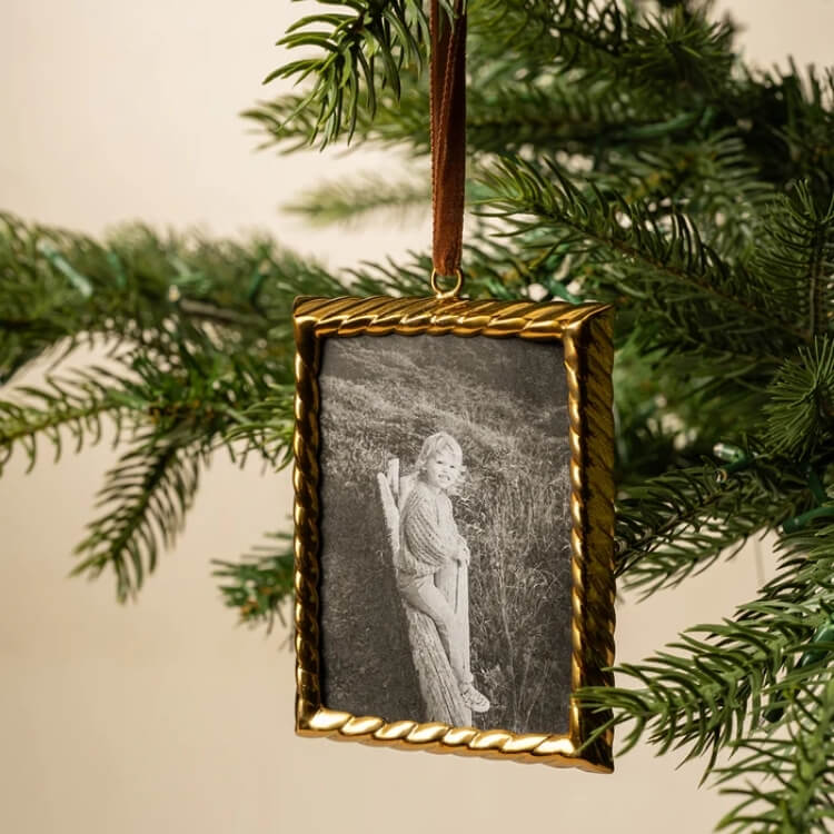 Braided Brass Frame Ornament