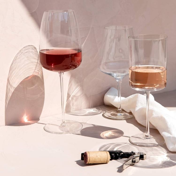 Edge Wine Glass
