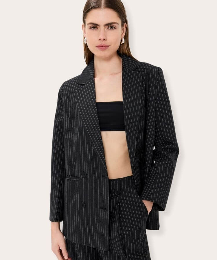 La Quinta Blazer