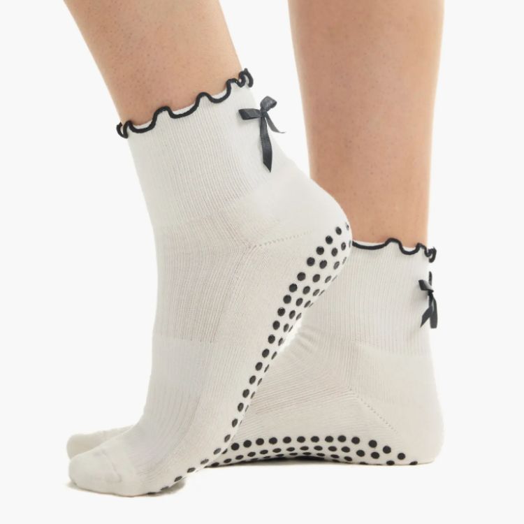 Ruffle Bow Ankle Grip Socks