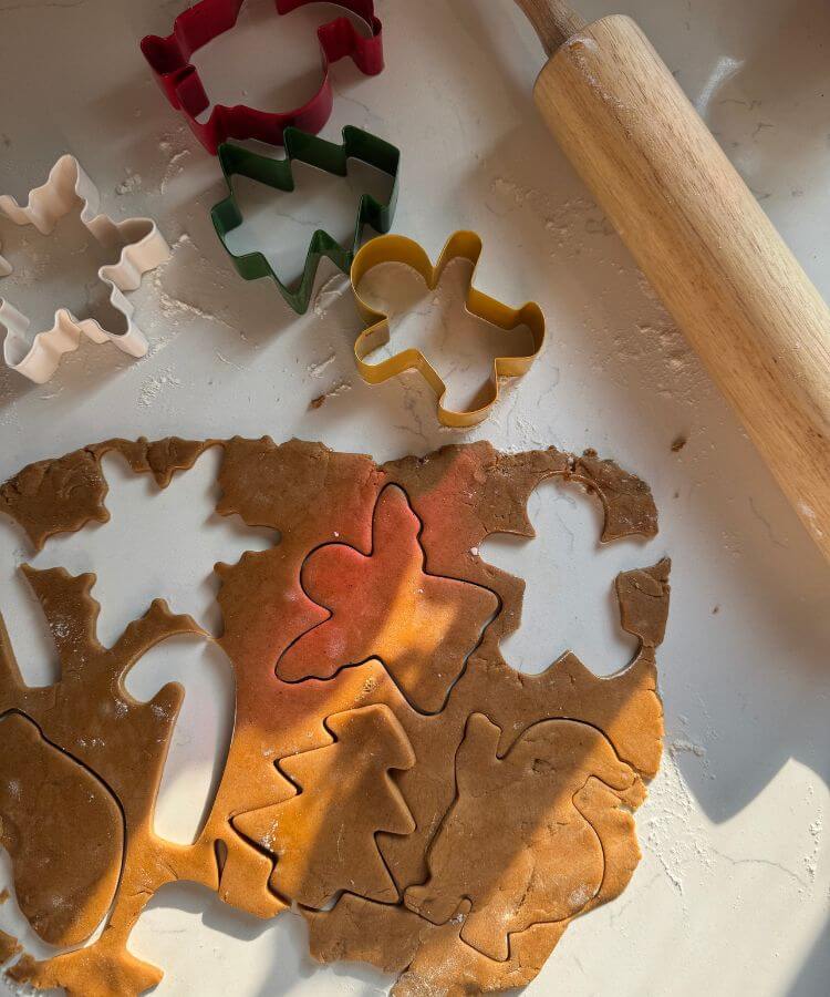 holiday calendar activities baking cookies