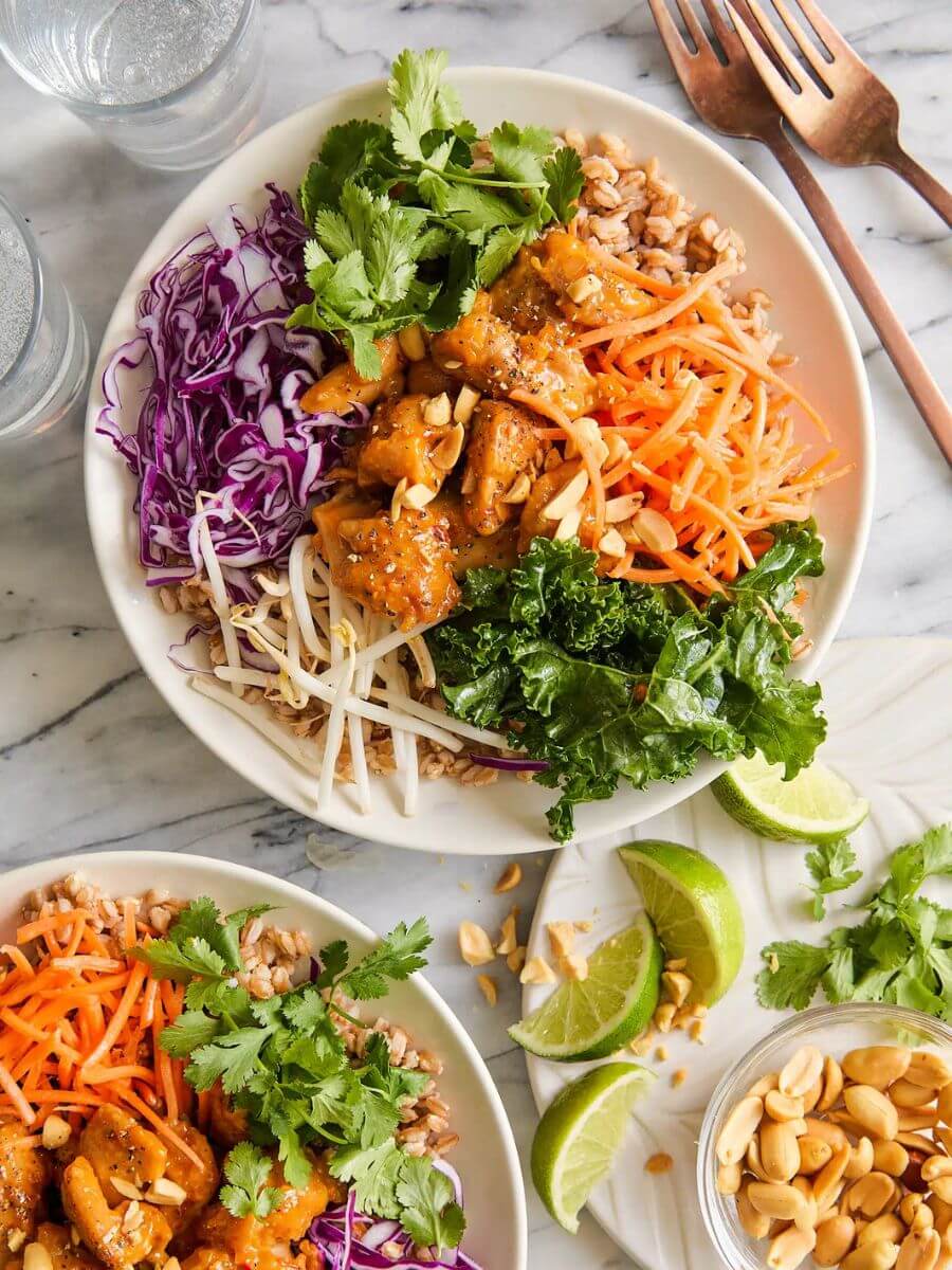 thai chicken buddha bowls for healthy meal prep
