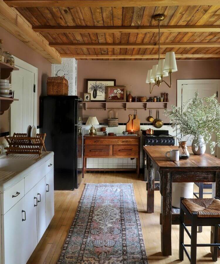 warm earth tones interior design trend