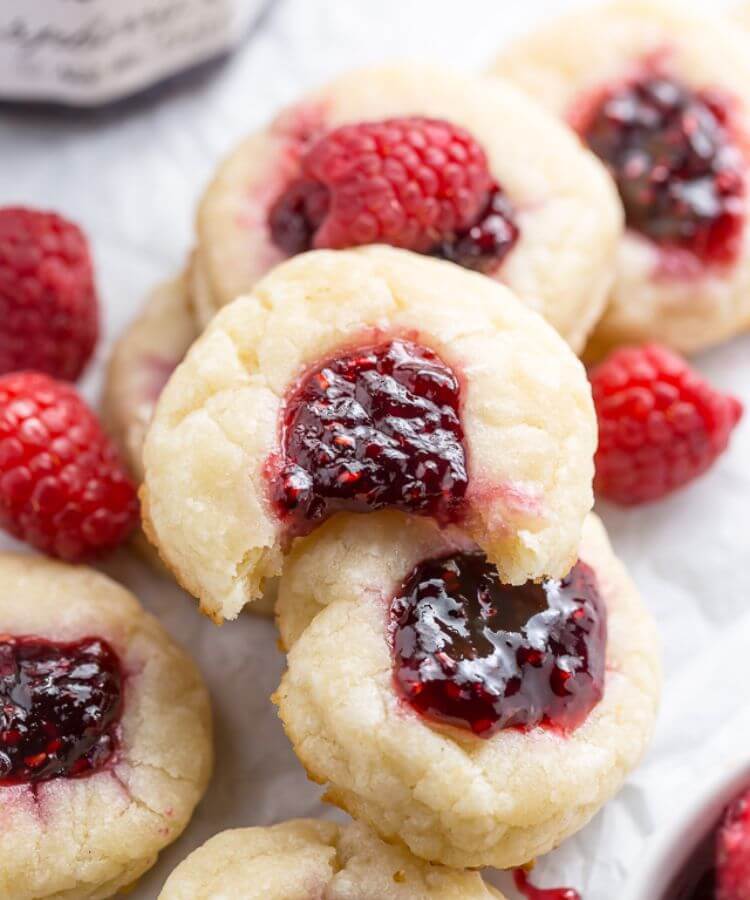 raspberry thumbprint cookies valentine's day dessert