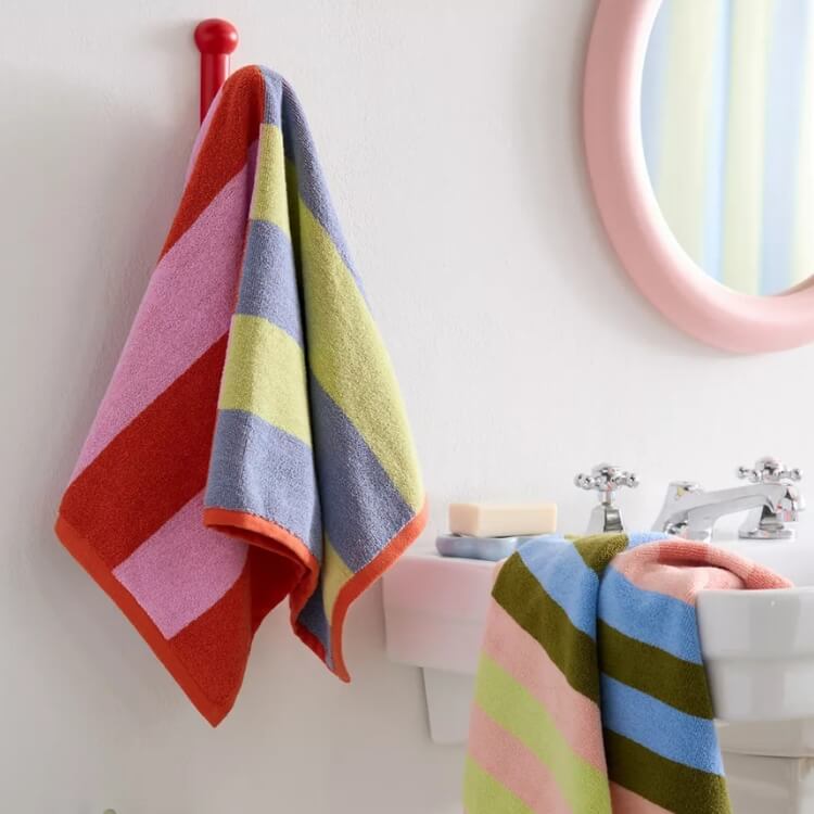 Reversible Hand Towel Set