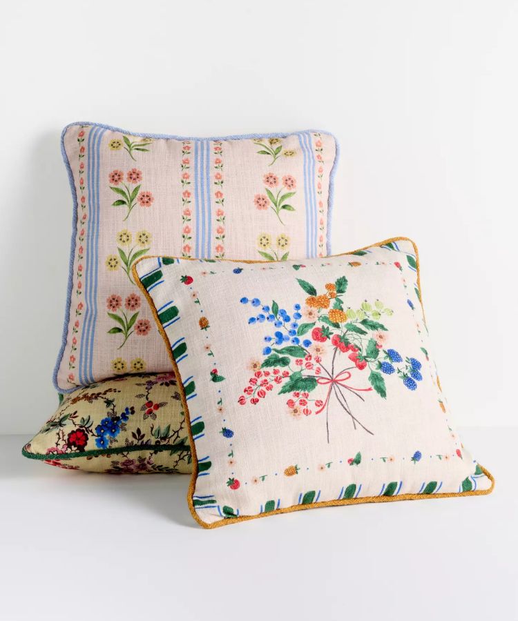 Printed Indoor/Outdoor Floral Pillow