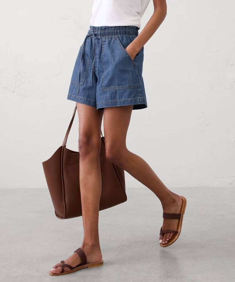 Mid-Rise Pull-On Short