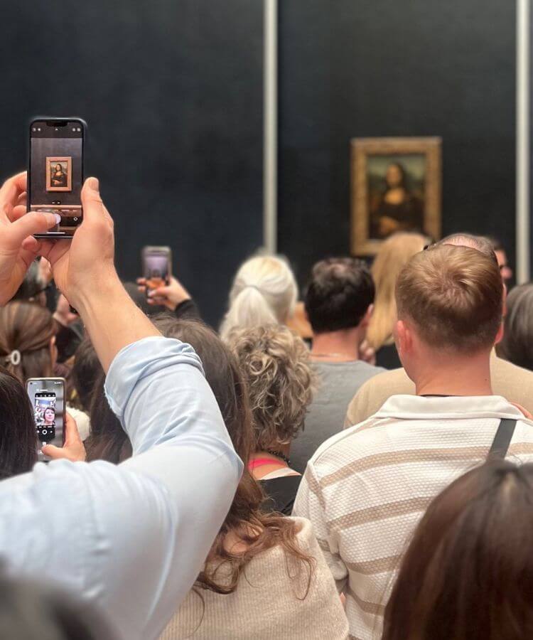 social media travel