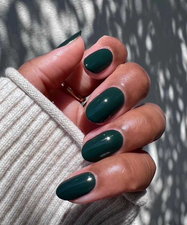 emerald green fall nail color