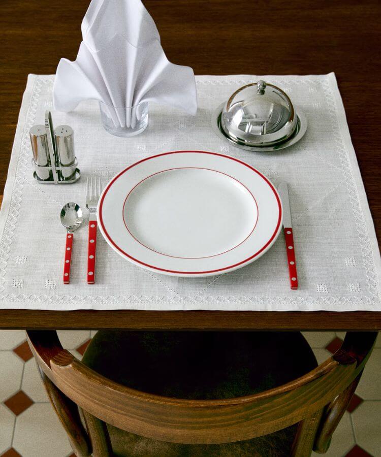 french bistro kitchen trend