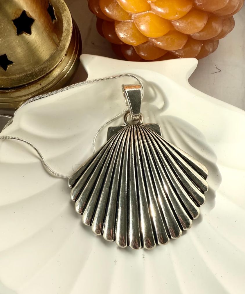 Silver Large Shell Pendant Necklace