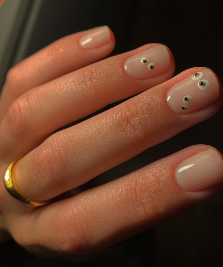 halloween nail ideas googly eyes
