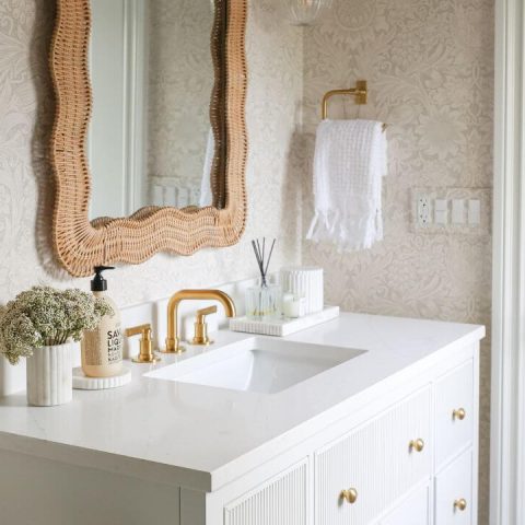 bathroom counter decor ideas