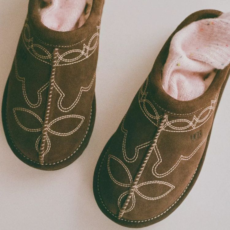 Tasman Western Slippers
