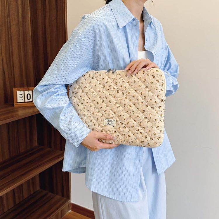 Quilted Laptop Pouch