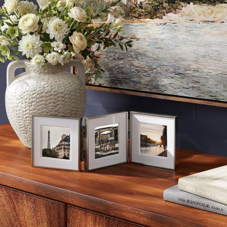 Accordion Frame