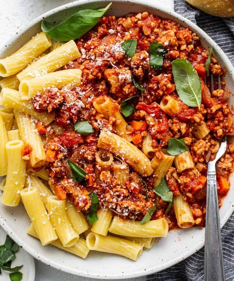 ground chicken bolognese pasta