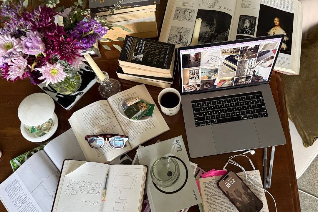 The “Chaos Method” Is the Fastest (and Most Unhinged) Way to Declutter—Here’s How to Try It