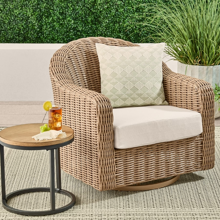 Wicker Outdoor Swivel Chair