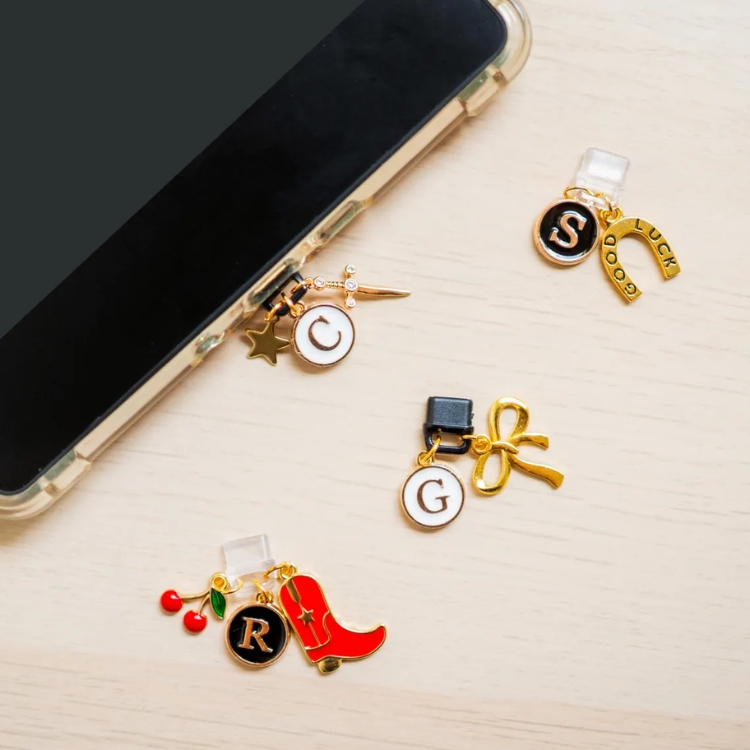 Customizable Initial Charm